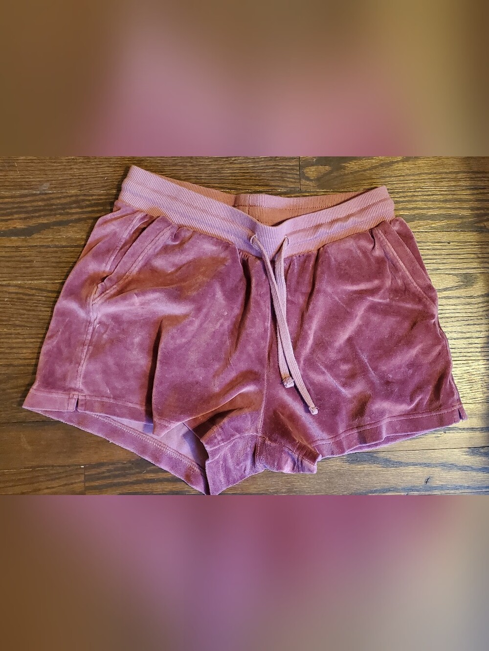 Pact Women's Velvet Maroon Shorts Size Medium